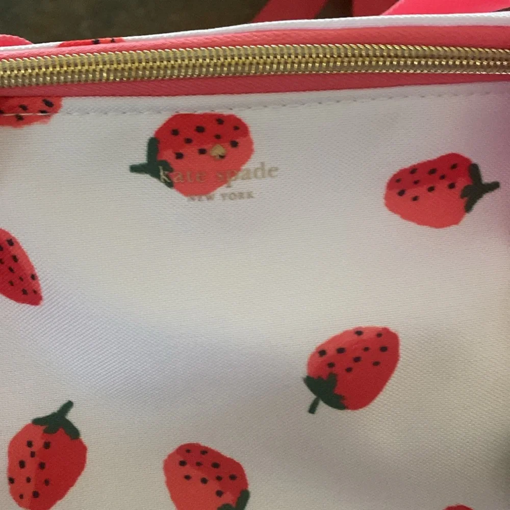 Kate Spade Strawbwrry and Pink Cooler Bag NWT